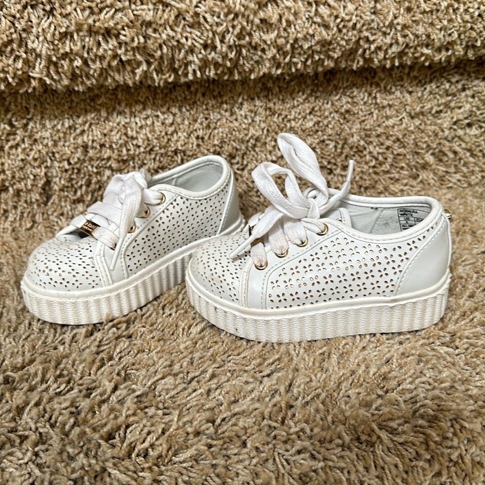 Michael Kors Baby Girl Platform Sneakers Size 6- MK Rosiera White
